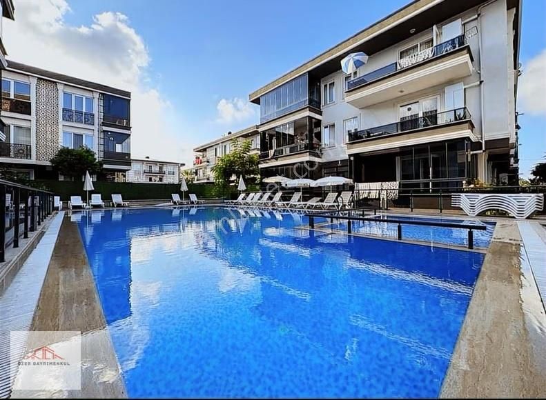 Ayrıcalıklı Sitede | Havuzlu, Güvenlikli, Çocuk Parklı 2+1 Daire