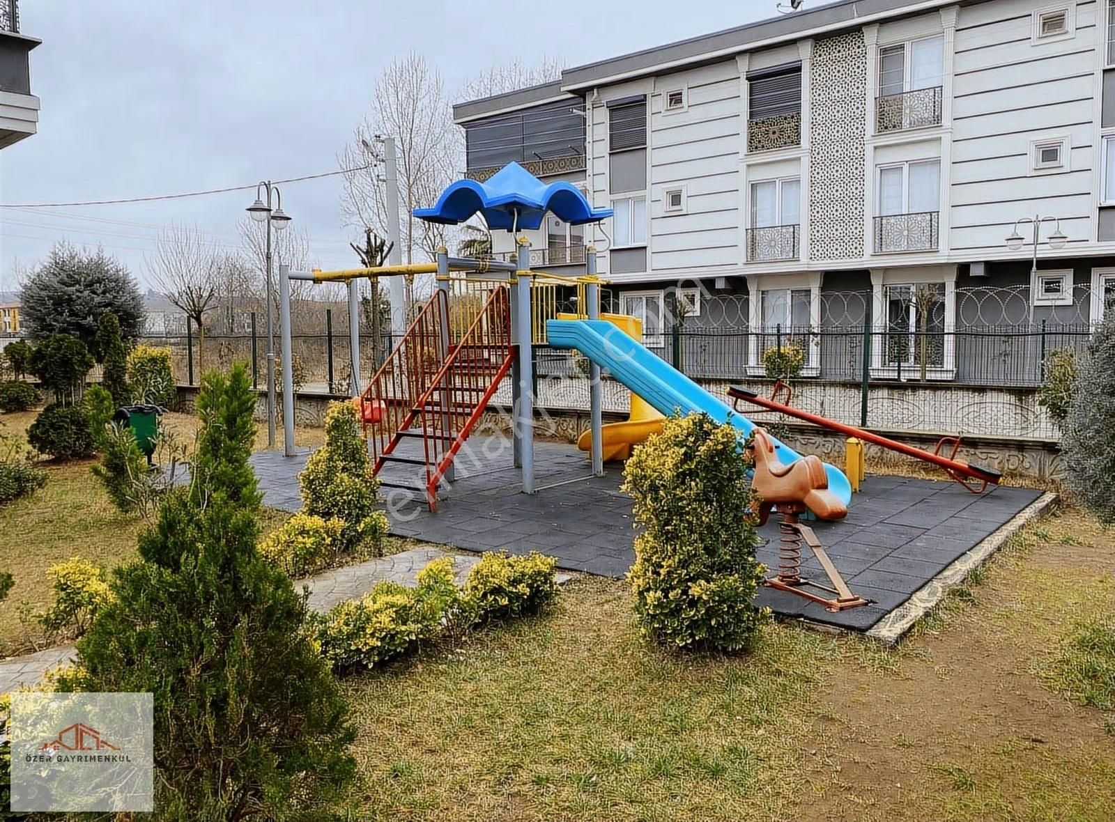 Ayrıcalıklı Sitede | Havuzlu, Güvenlikli, Çocuk Parklı 2+1 Daire - Görsel 4