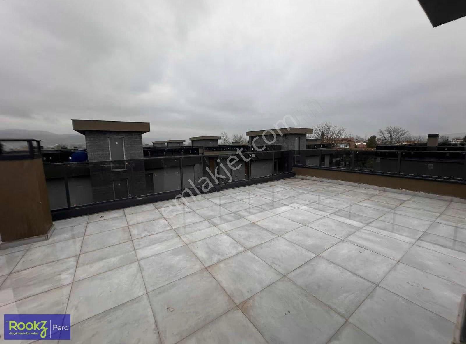 Serdivan Aralık Satılık Havuzlu Lüks Site İçi 4+1 Villa - Görsel 21