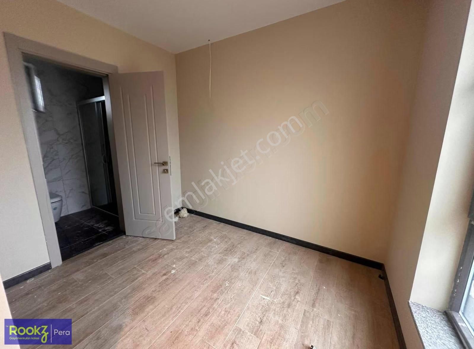 Serdivan Aralık Satılık Havuzlu Lüks Site İçi 4+1 Villa - Görsel 13