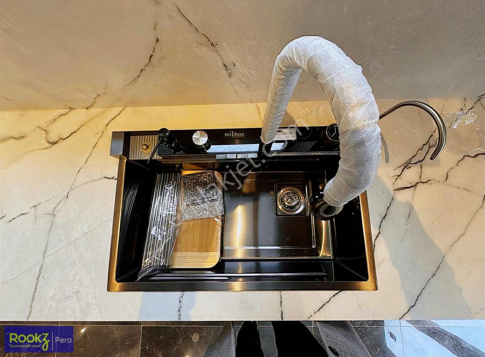 Serdivan Aralık Satılık Havuzlu Lüks Site İçi 4+1 Villa - Görsel 11