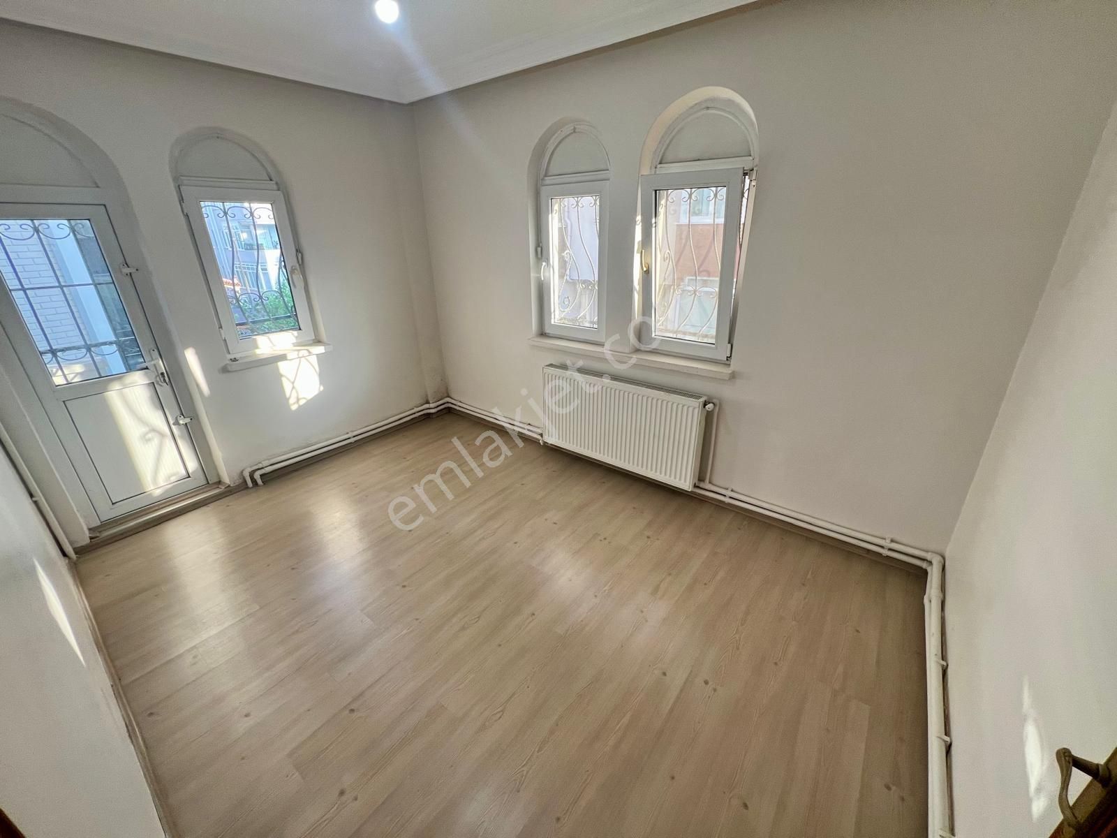 Aras Emlaktan Bahçelievler Mahallesinde 2+1 Kiralık Ara Kat - Görsel 18