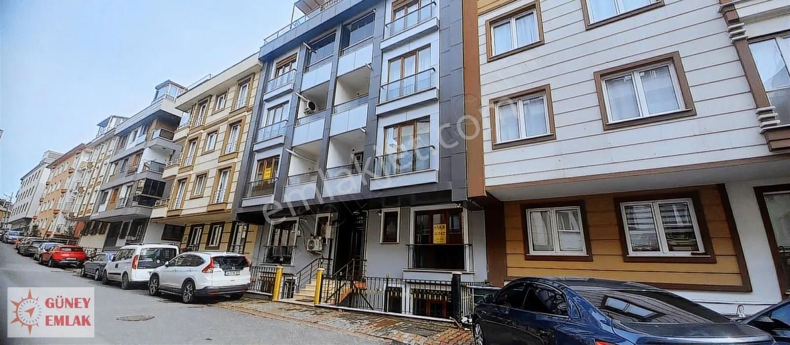 Çakmak Mahallesinde İkbal Caddesine Yakın Kiralık 2+1 Daire
