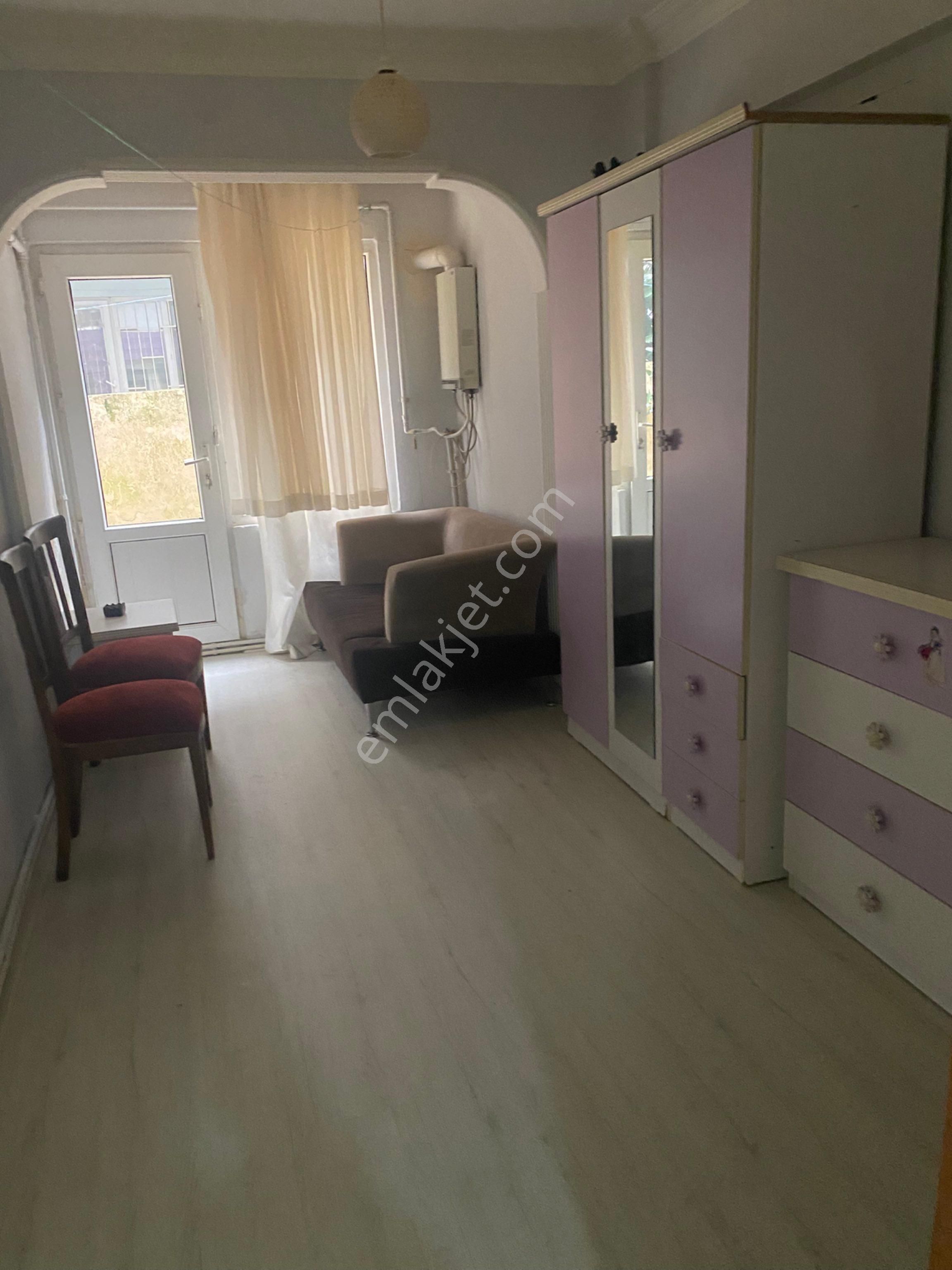 Cihangir Emlaktan Altıparmakta Satılık Kelepir Daire