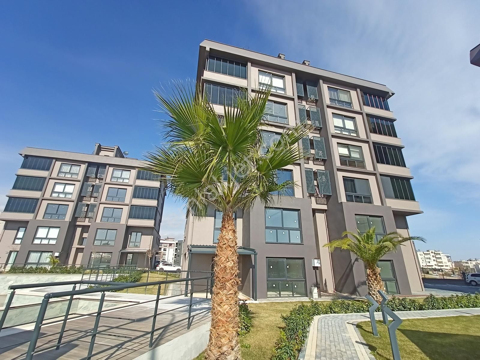 Kuyuluk Site İçi Bğmsız Mutfak Kiralık 3+1 Lüks Sıfır Daire