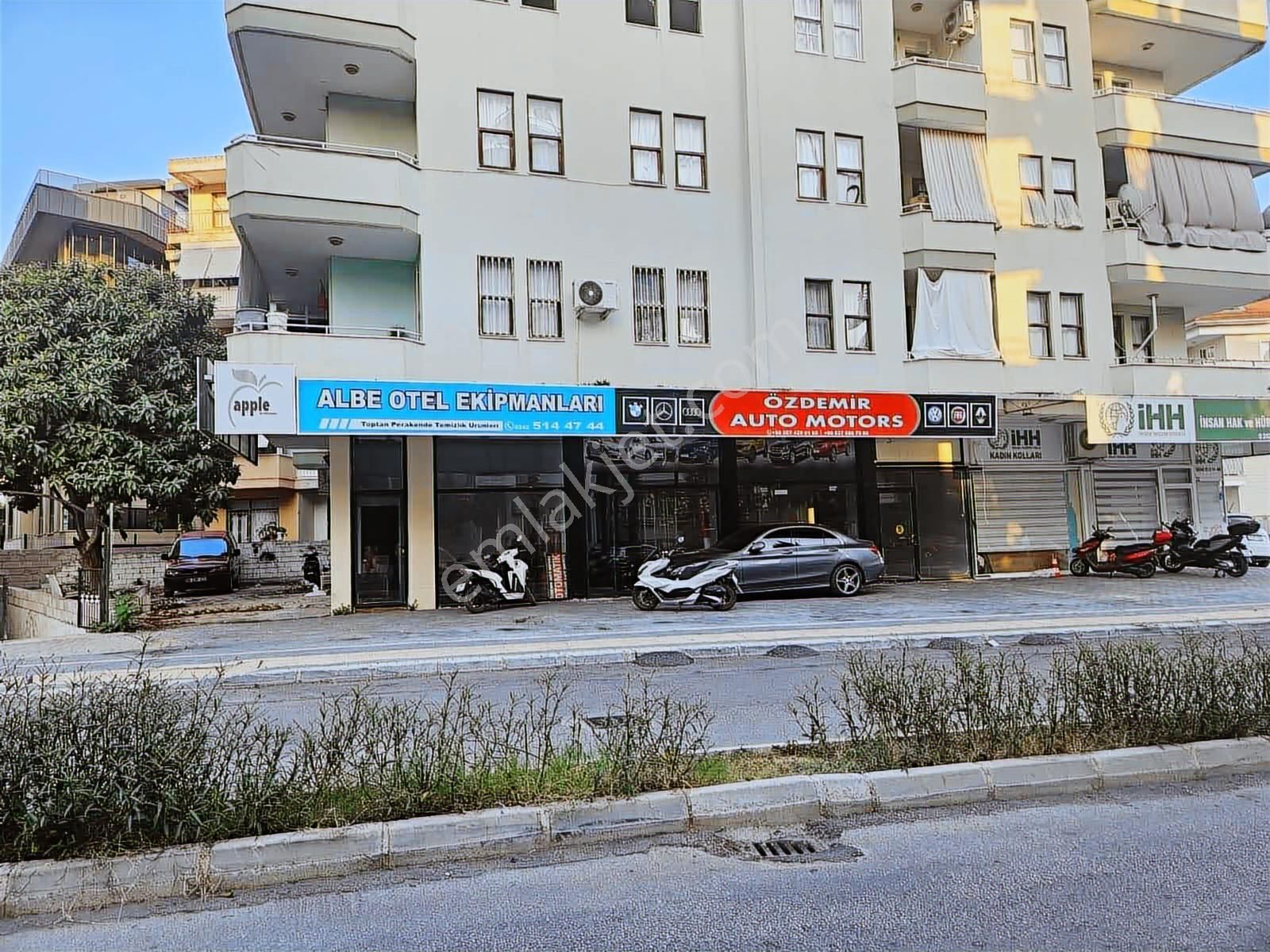 Mükemmel Konumda Satılık 2 Dükkan Tek Fiyat - Görsel 2