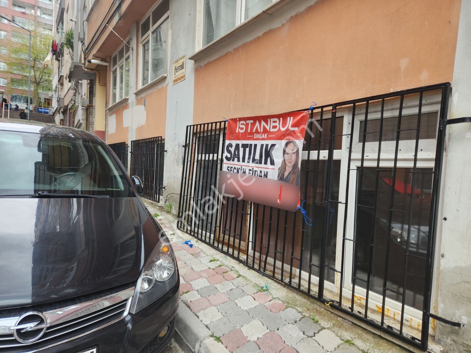 Gürbüz Camii Yani Satılık 2+1