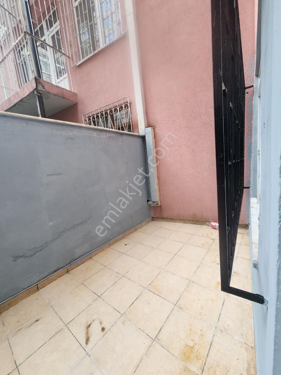 Gürbüz Camii Yani Satılık 2+1 - Görsel 5