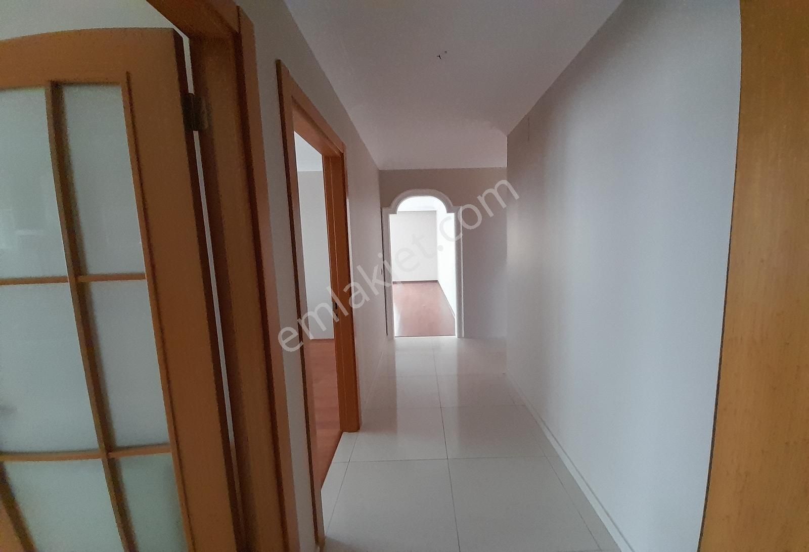 Besa Konutlarında Güvenlikli Kapalı Garajlı Ebeveyn Banyolu 4+1 - Görsel 18