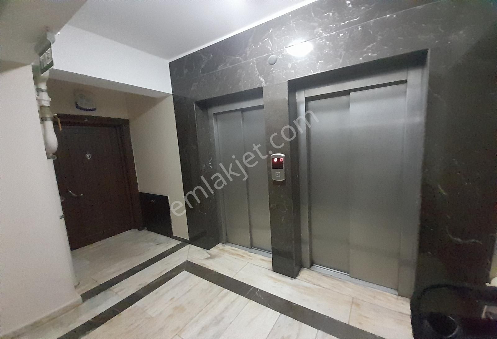 Besa Konutlarında Güvenlikli Kapalı Garajlı Ebeveyn Banyolu 4+1 - Görsel 15
