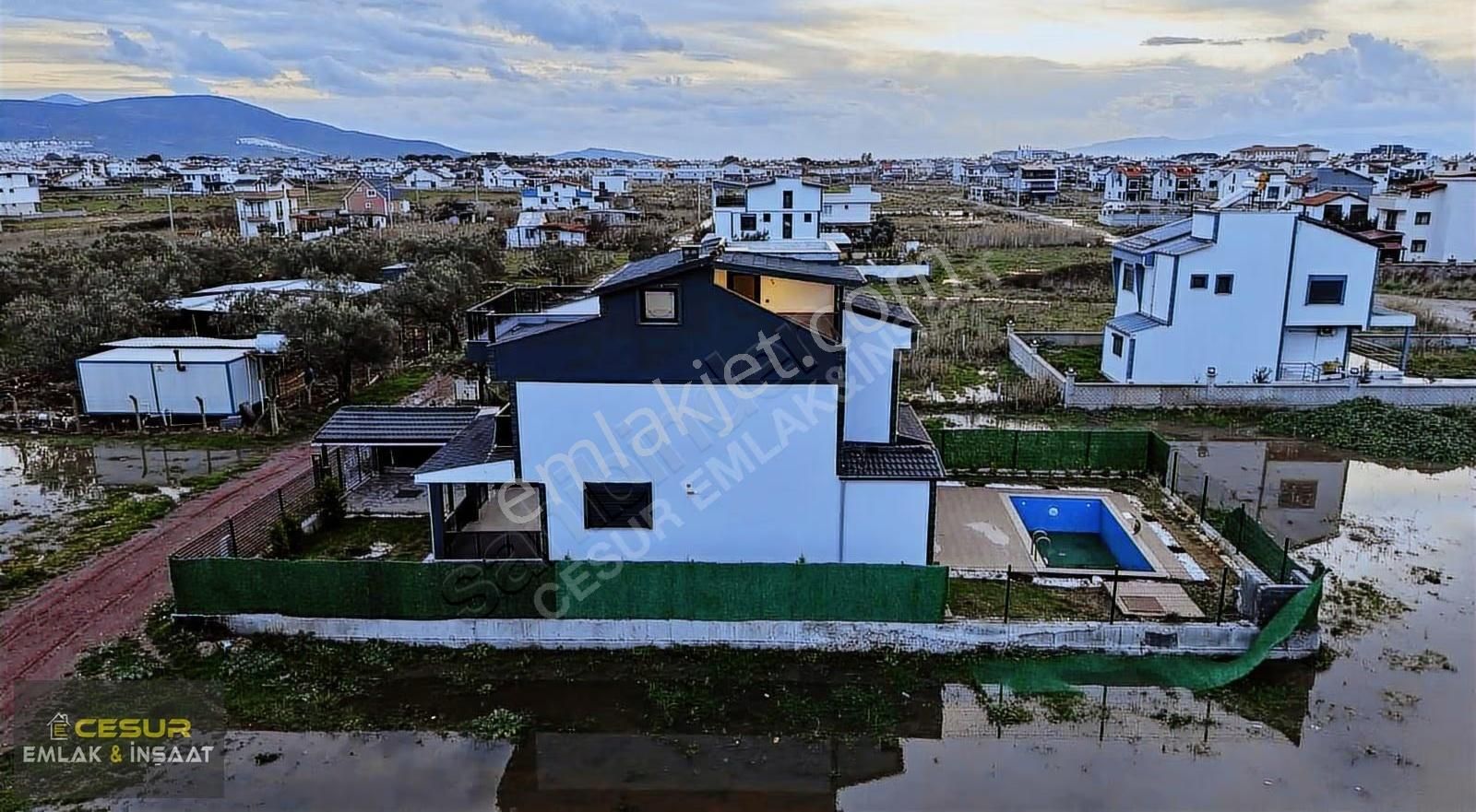 İzmir Dikili İşmetpaşa'da Satılık Özel Havuzlu 5+1 Lüks Villa - Görsel 13