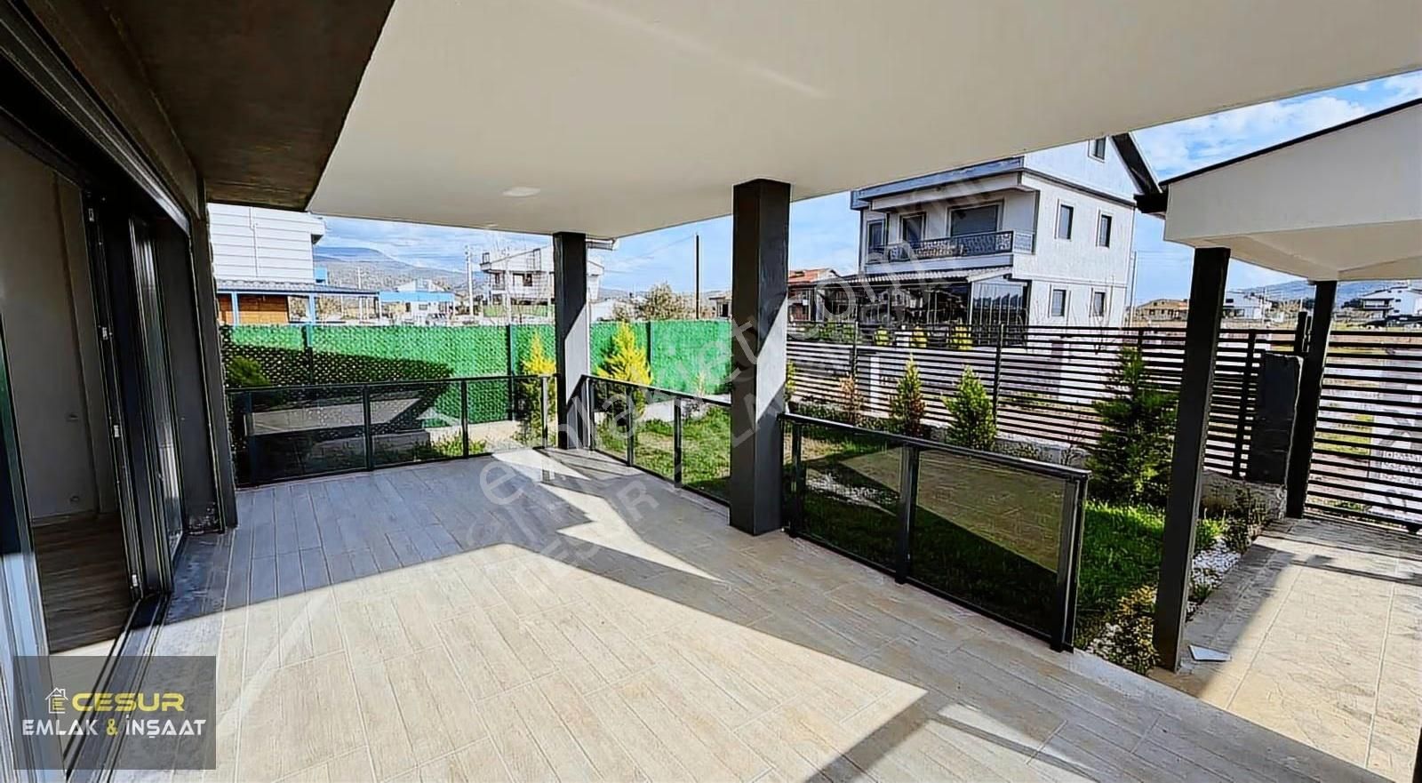 İzmir Dikili İşmetpaşa'da Satılık Özel Havuzlu 5+1 Lüks Villa - Görsel 3