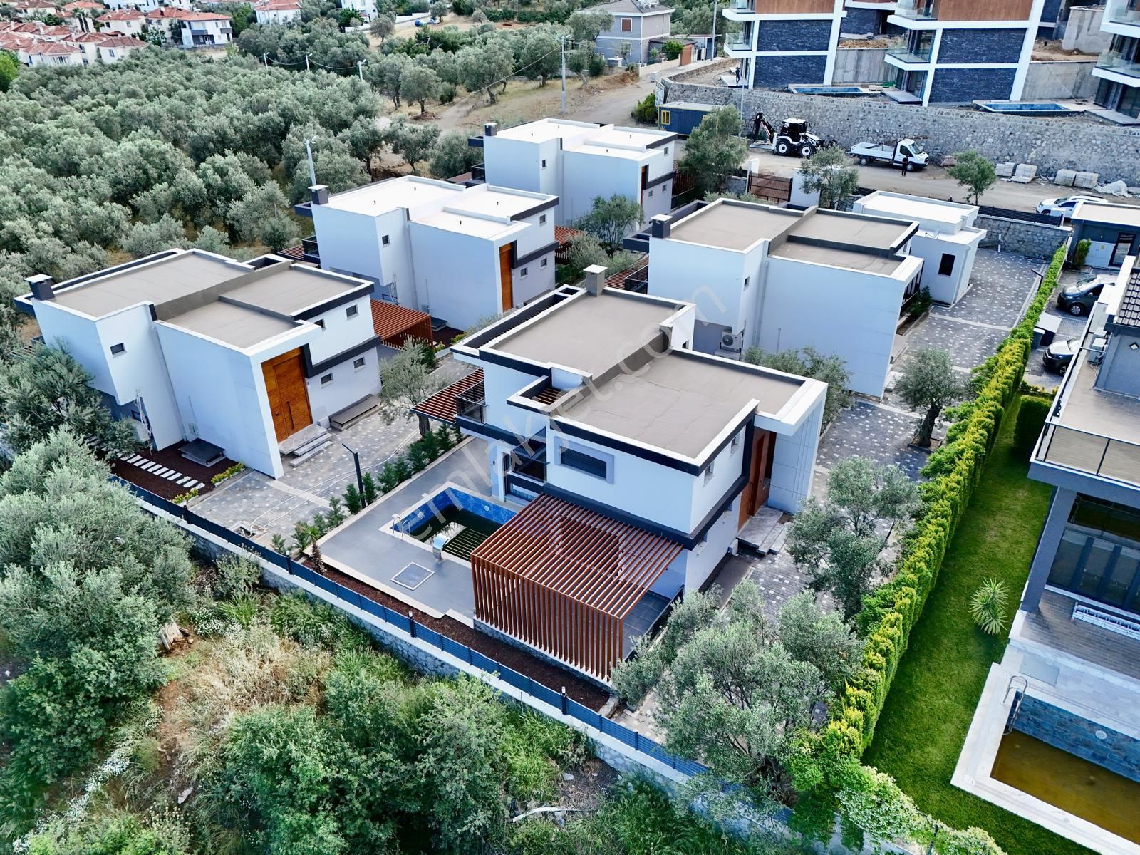 Akçay Aras Emlaktan Gürede Havuzlu Muhteşem Villalar - Görsel 3