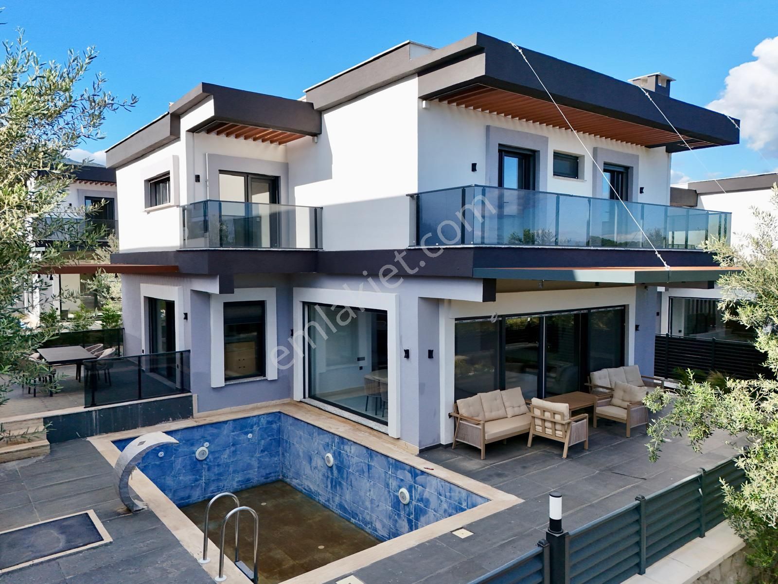 Akçay Aras Emlaktan Gürede Havuzlu Muhteşem Villalar - Görsel 35