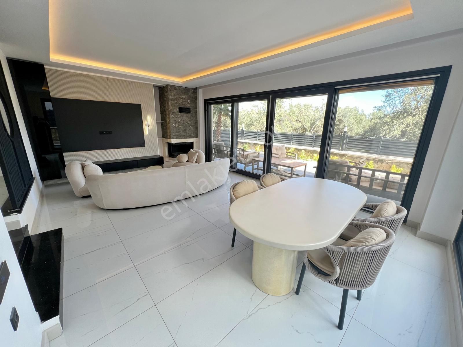 Akçay Aras Emlaktan Gürede Havuzlu Muhteşem Villalar - Görsel 15