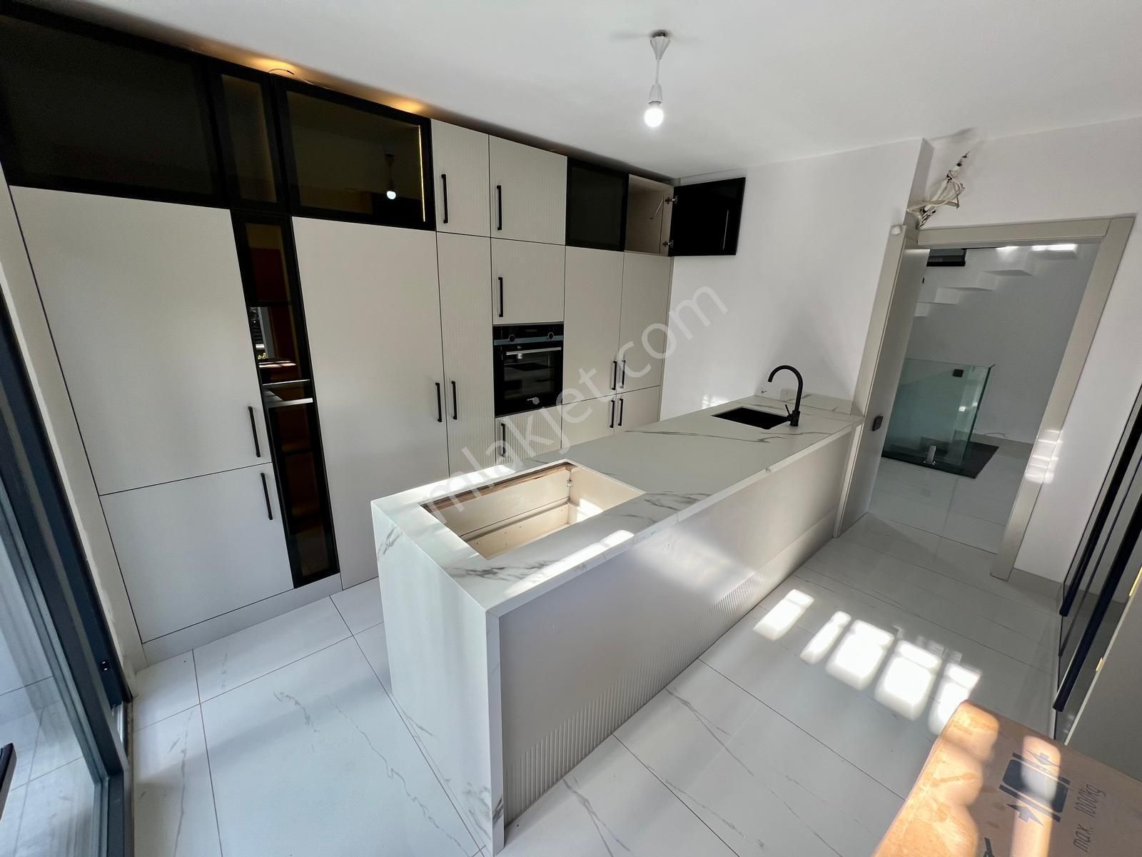 Akçay Aras Emlaktan Gürede Havuzlu Muhteşem Villalar - Görsel 19