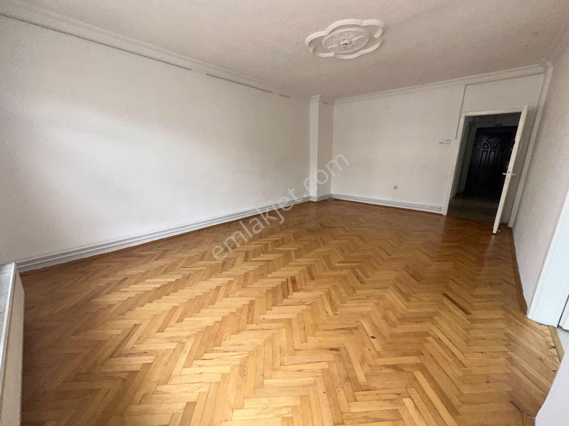 Sanatoryum Caddesi Yakını 2.kat 100m2 Ön Cephe Hastane Yakını - Görsel 7