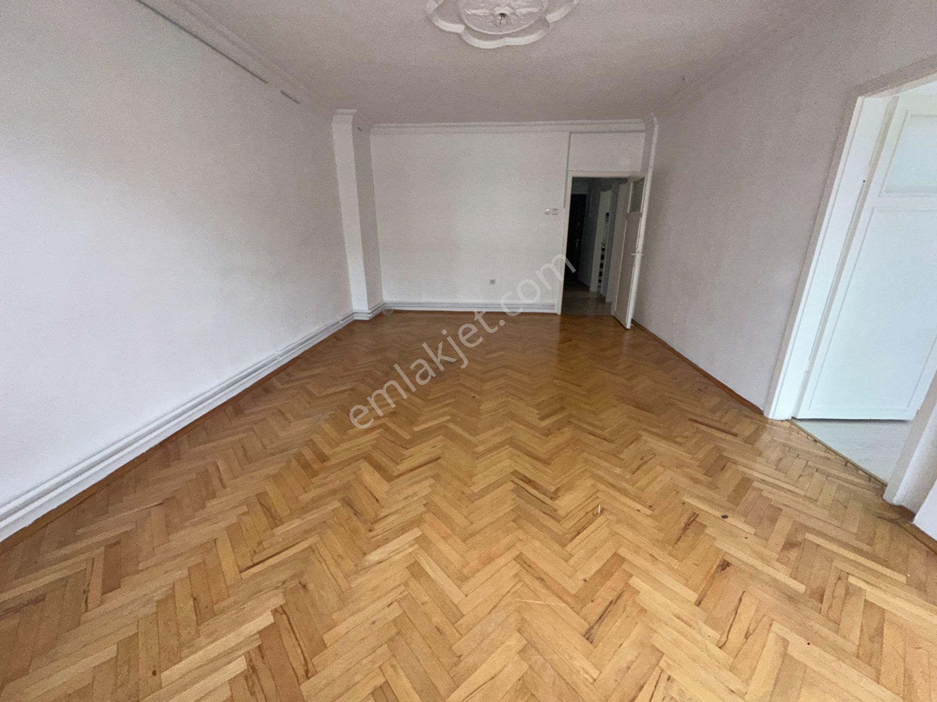 Sanatoryum Caddesi Yakını 2.kat 100m2 Ön Cephe Hastane Yakını - Görsel 6