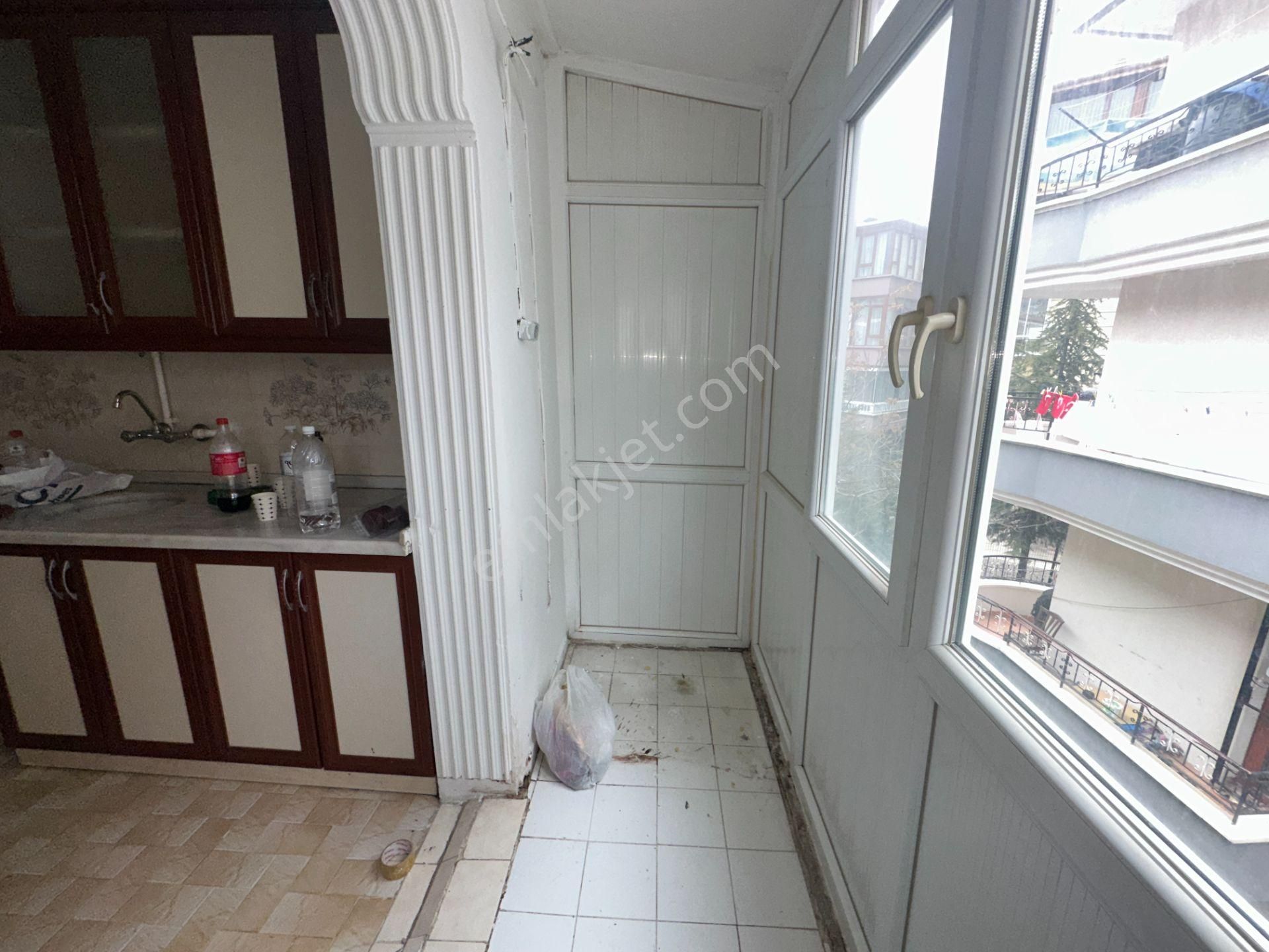 Sanatoryum Caddesi Yakını 2.kat 100m2 Ön Cephe Hastane Yakını - Görsel 13