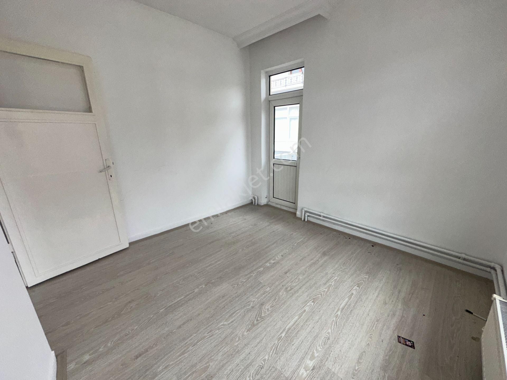 Sanatoryum Caddesi Yakını 2.kat 100m2 Ön Cephe Hastane Yakını - Görsel 23