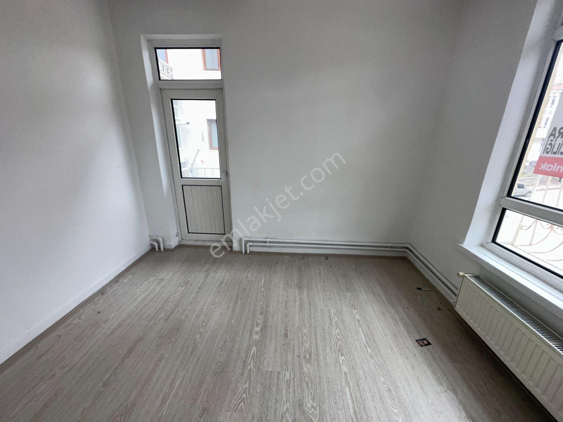 Sanatoryum Caddesi Yakını 2.kat 100m2 Ön Cephe Hastane Yakını - Görsel 22