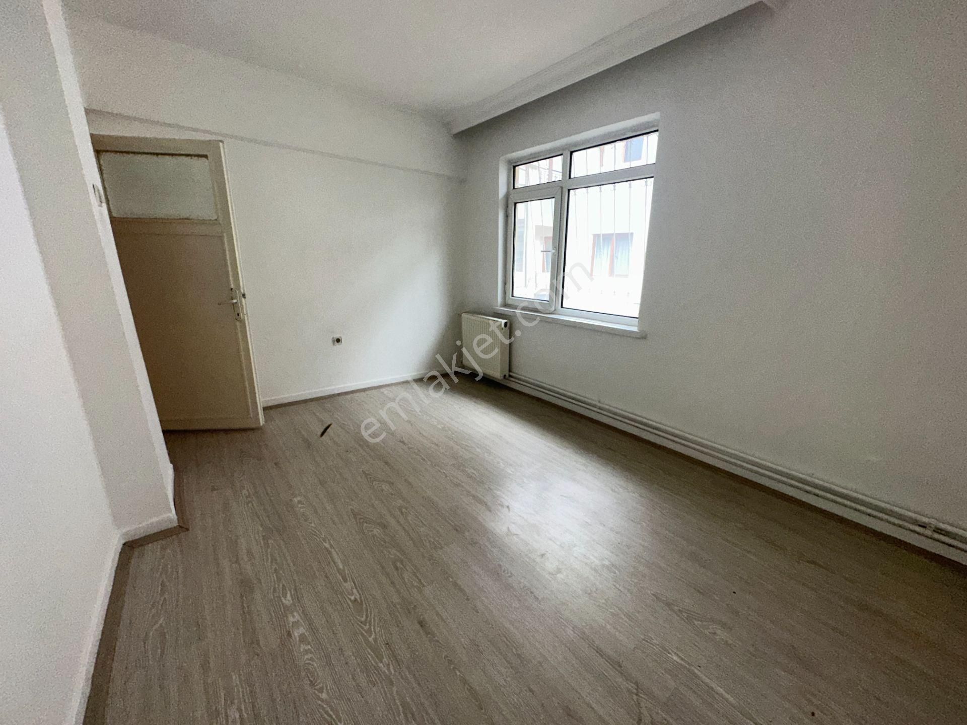 Sanatoryum Caddesi Yakını 2.kat 100m2 Ön Cephe Hastane Yakını - Görsel 20