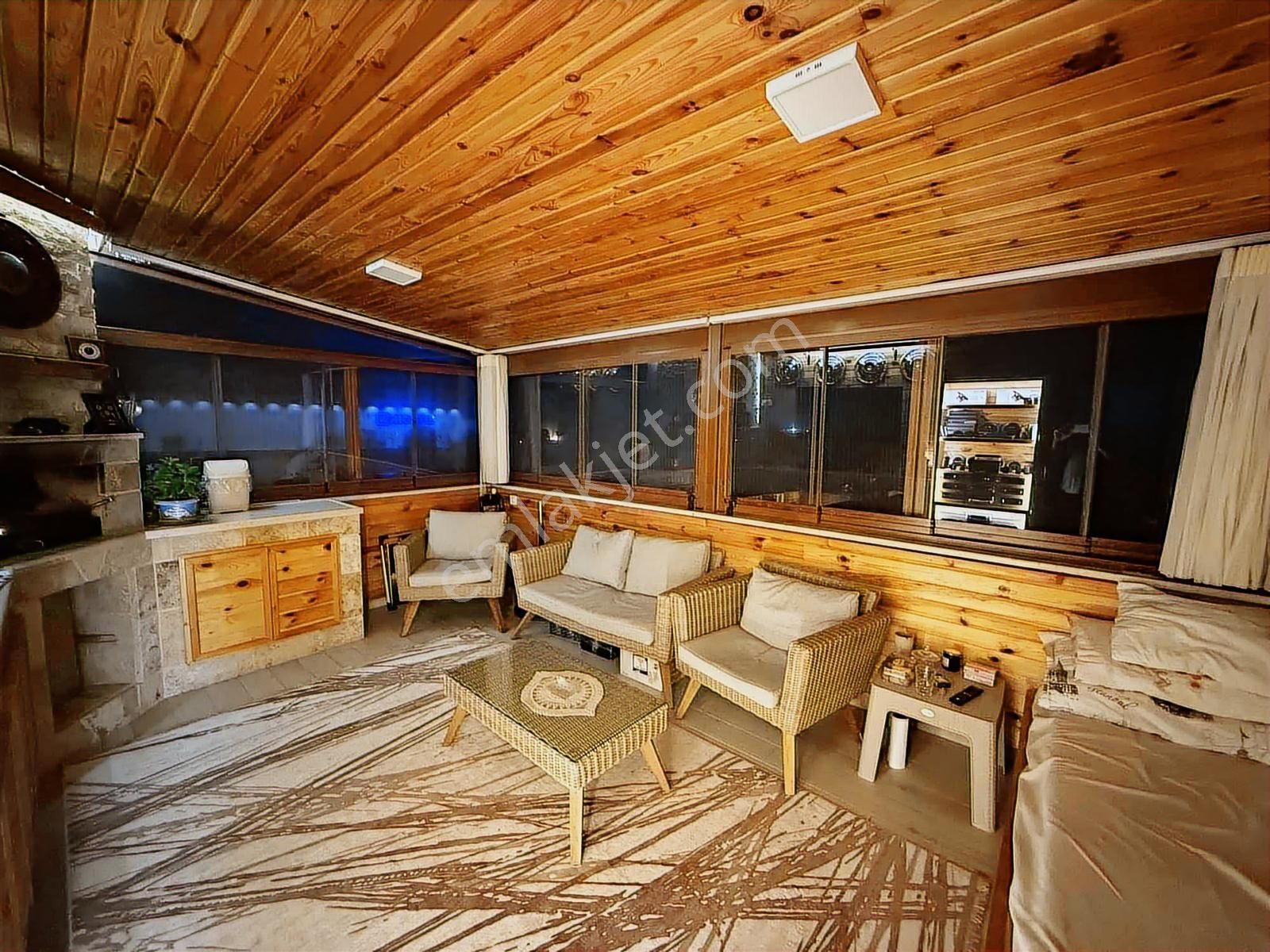 Kartepe İbrikderede Teraslı 3+1 Çatı Dubleks - Görsel 3