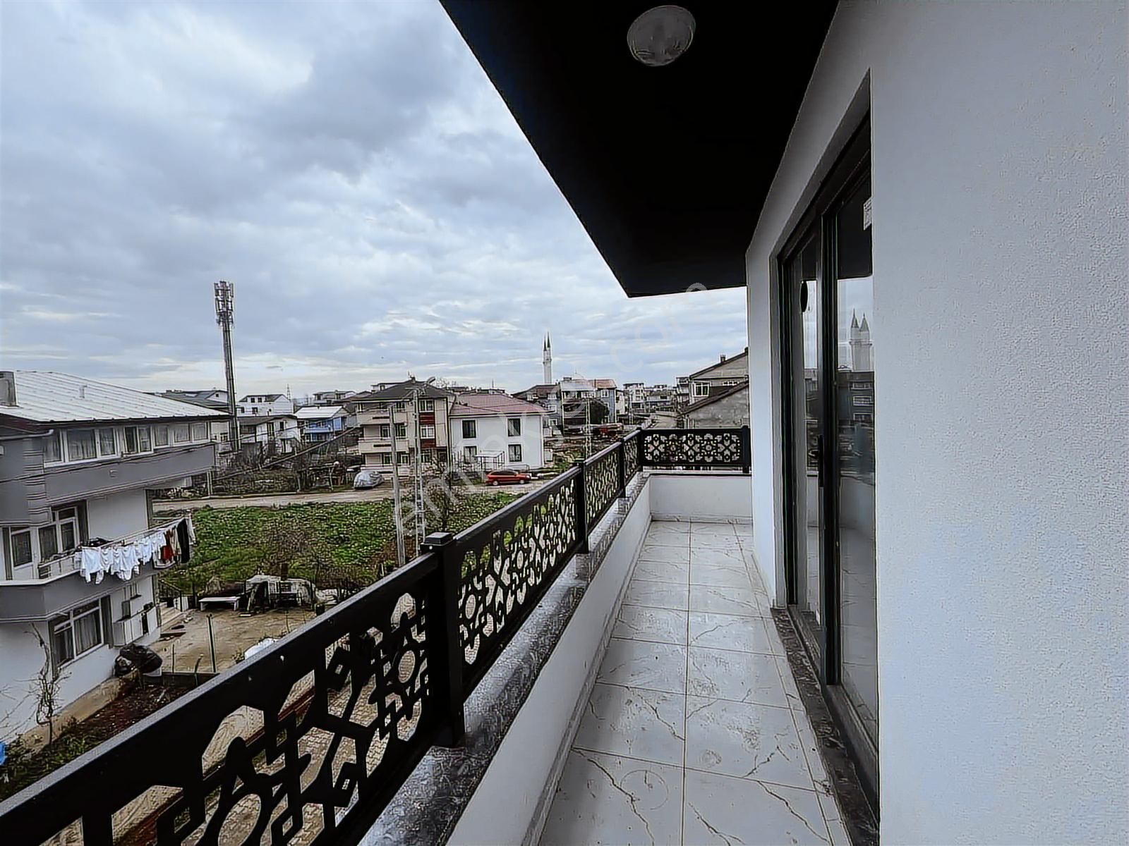 Kartepe Fatih Sultan Mehmet Mahallesinde Geniş 2+1 Daire - Görsel 3