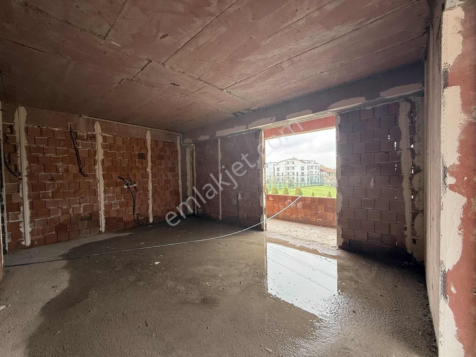 Fatih Sultan Mehmet Mahallesinde Merkezi Konumda Satılık Daire - Görsel 13