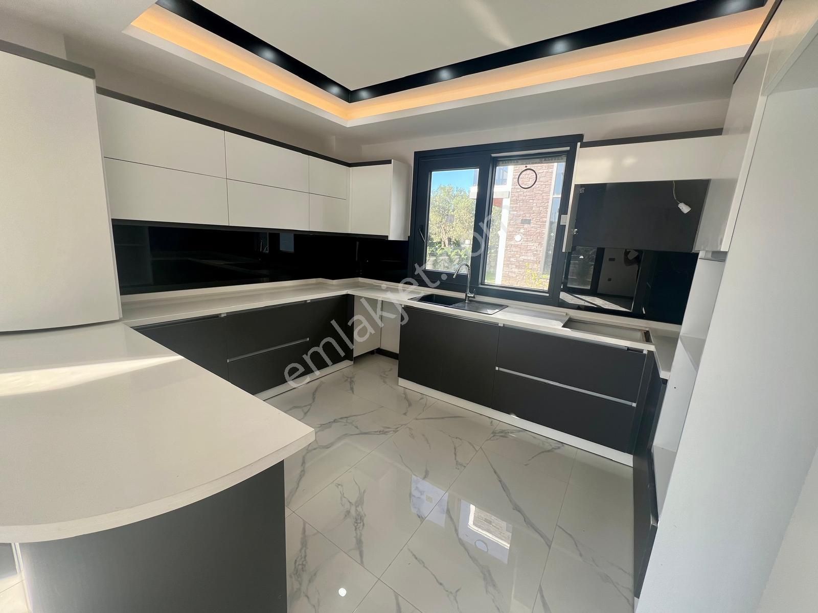 Akçay Aras Emlaktan Zeytinlide Havuzlu Site İçinde Müstakil Villalar - Görsel 16