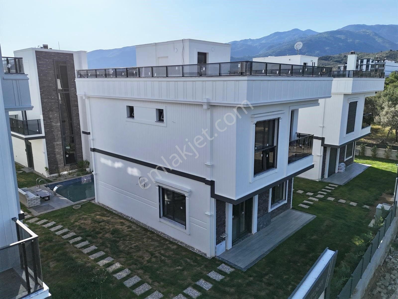 Akçay Aras Emlaktan Zeytinlide Havuzlu Site İçinde Müstakil Villalar - Görsel 8