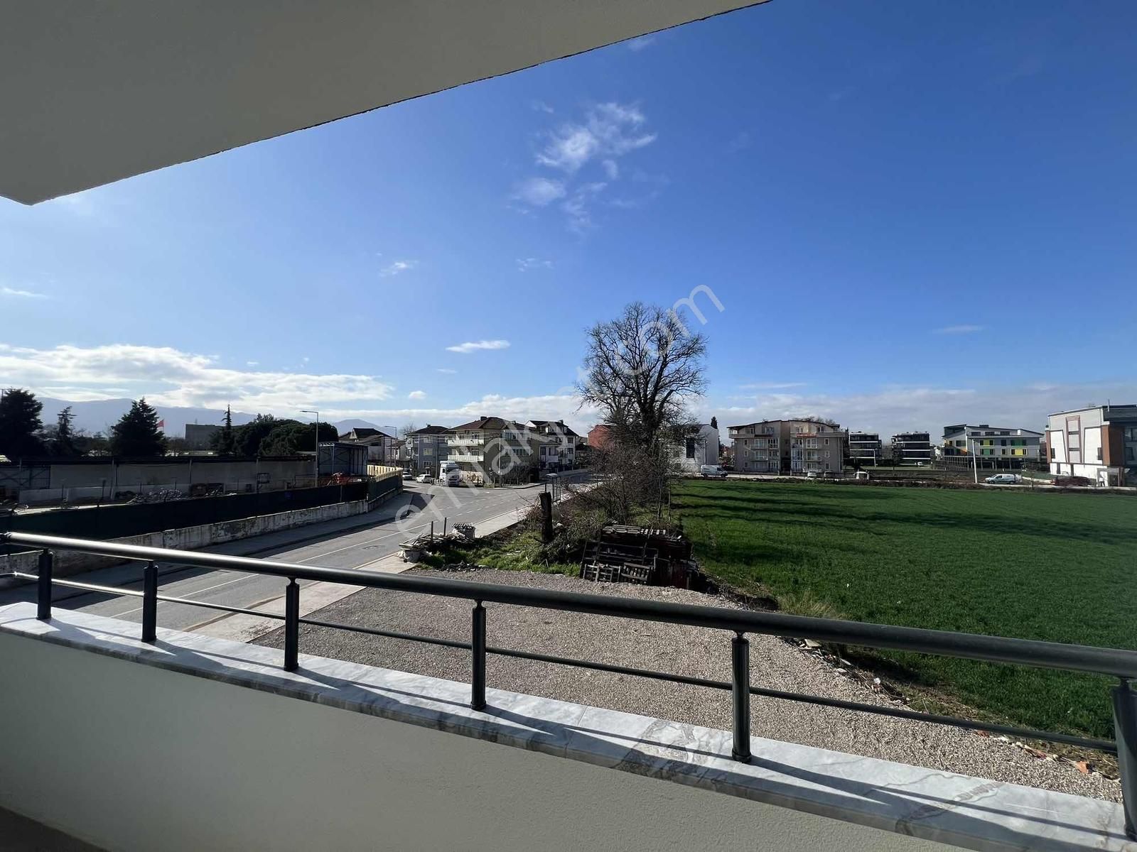 Kartepe Ertuğrul Mh Cadde Üzerinde Satılık 2+1 Daire - Görsel 4