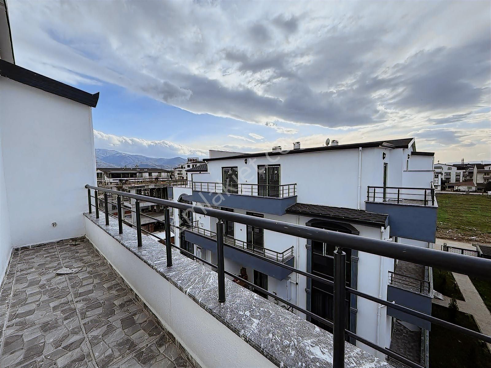 Kartepe Ertuğrulgazi Mahallesi 4+1 Yerden Isıtmalı Daire - Görsel 27