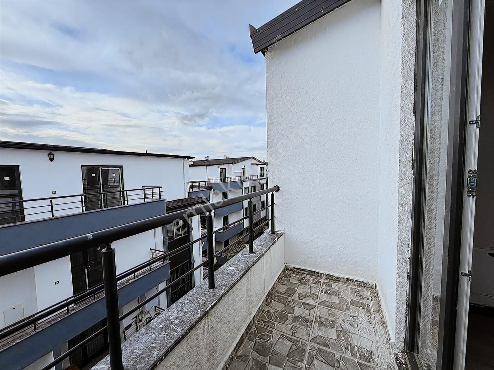 Kartepe Ertuğrulgazi Mahallesi 4+1 Yerden Isıtmalı Daire - Görsel 32