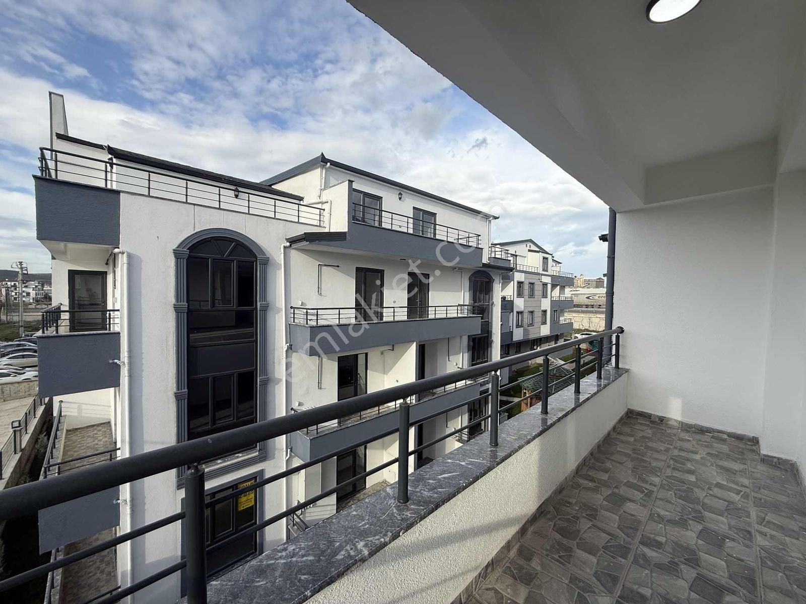 Ertuğrulgazide Geniş 4+1 | 185 M² | Site İçi | Konfor Ve Huzur - Görsel 9