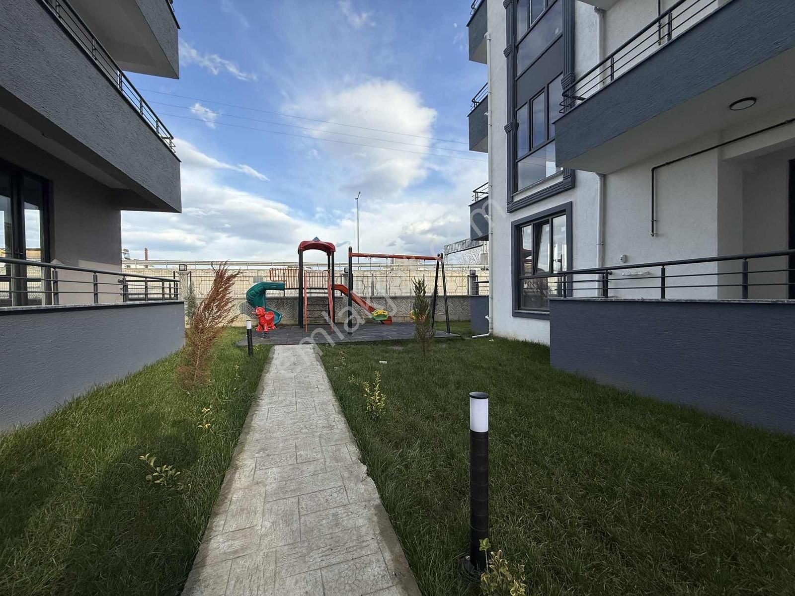 Ertuğrulgazide Geniş 4+1 | 185 M² | Site İçi | Konfor Ve Huzur - Görsel 13