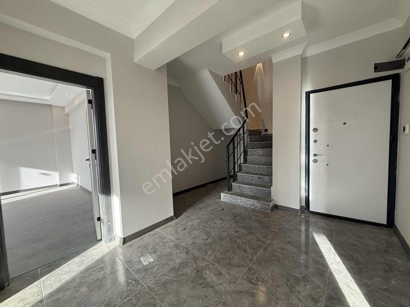 Ertuğrulgazide Geniş 4+1 | 185 M² | Site İçi | Konfor Ve Huzur - Görsel 15