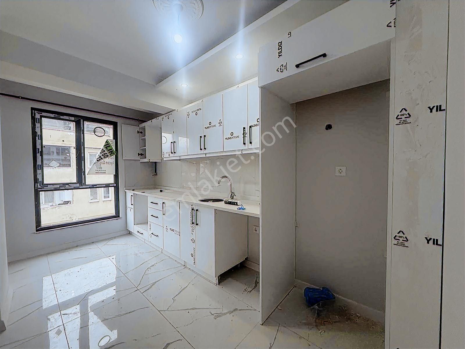 Ataevlerde Merkezi Konumda 2+1 Daire - Görsel 13