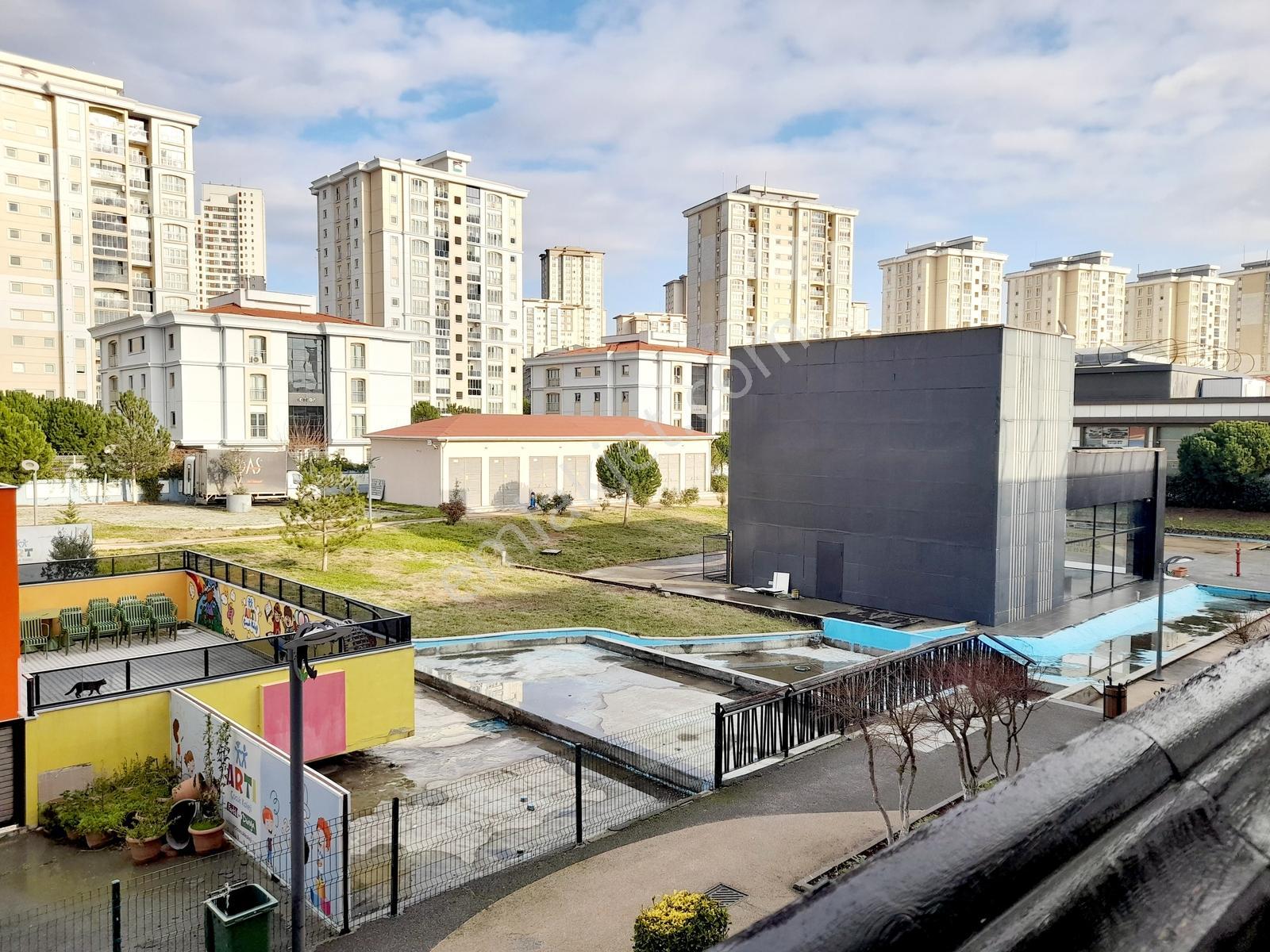 Bahçekent Ticaret Merkezinde Yüksek Tavan Dükkan(50 M2) - Görsel 21
