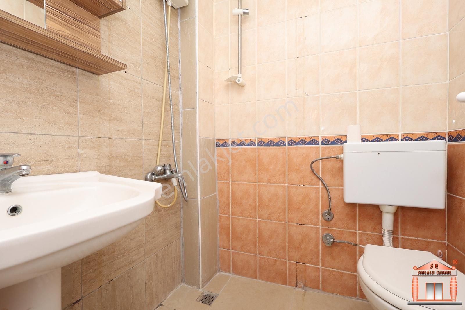 ️s-a-k-a-l-l-ı-dan Turgutreiste Denize Sıfır Kiralık Daire - Görsel 3