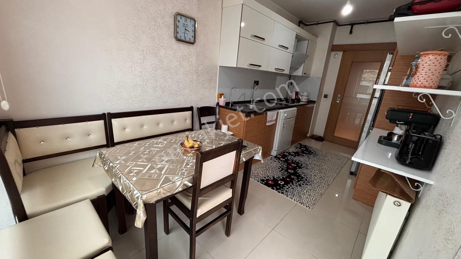 İzmir Küçük Çiğli Mah. Cadde Üzerinde 3+1 Satılık Daire Cb Ph - Görsel 12