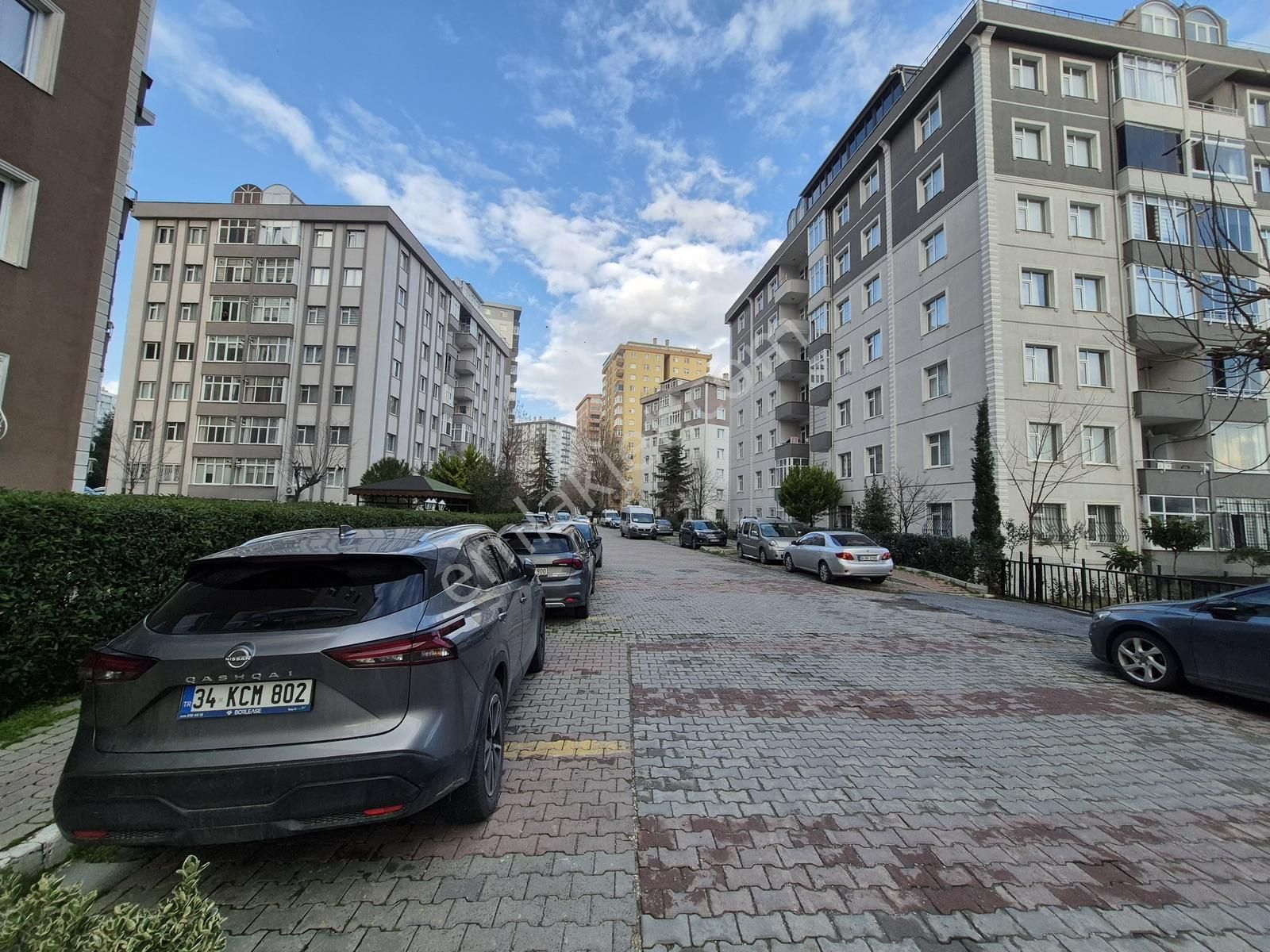 Beylikdüzü Barış Mah.de Satılık 3+1 Daire-ful Tadilatlı - Görsel 17