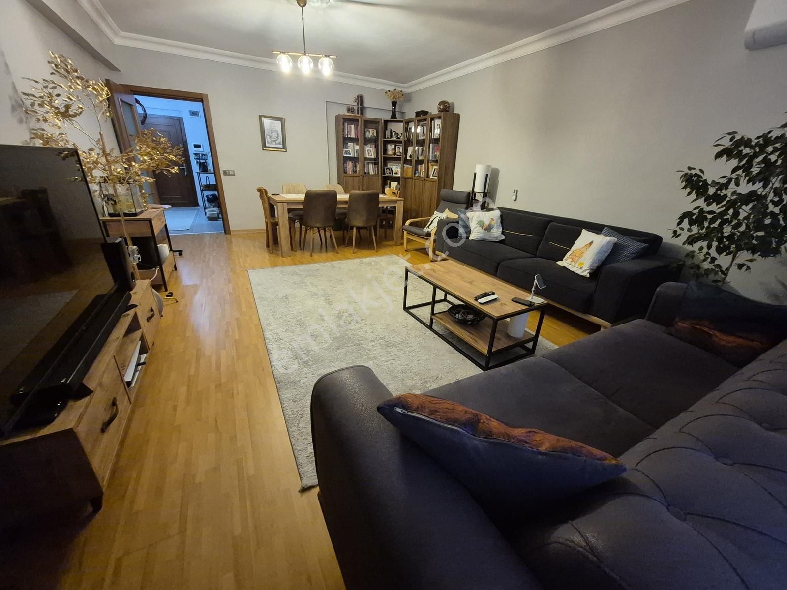 Beylikdüzü Barış Mah.de Satılık 3+1 Daire-ful Tadilatlı - Görsel 22