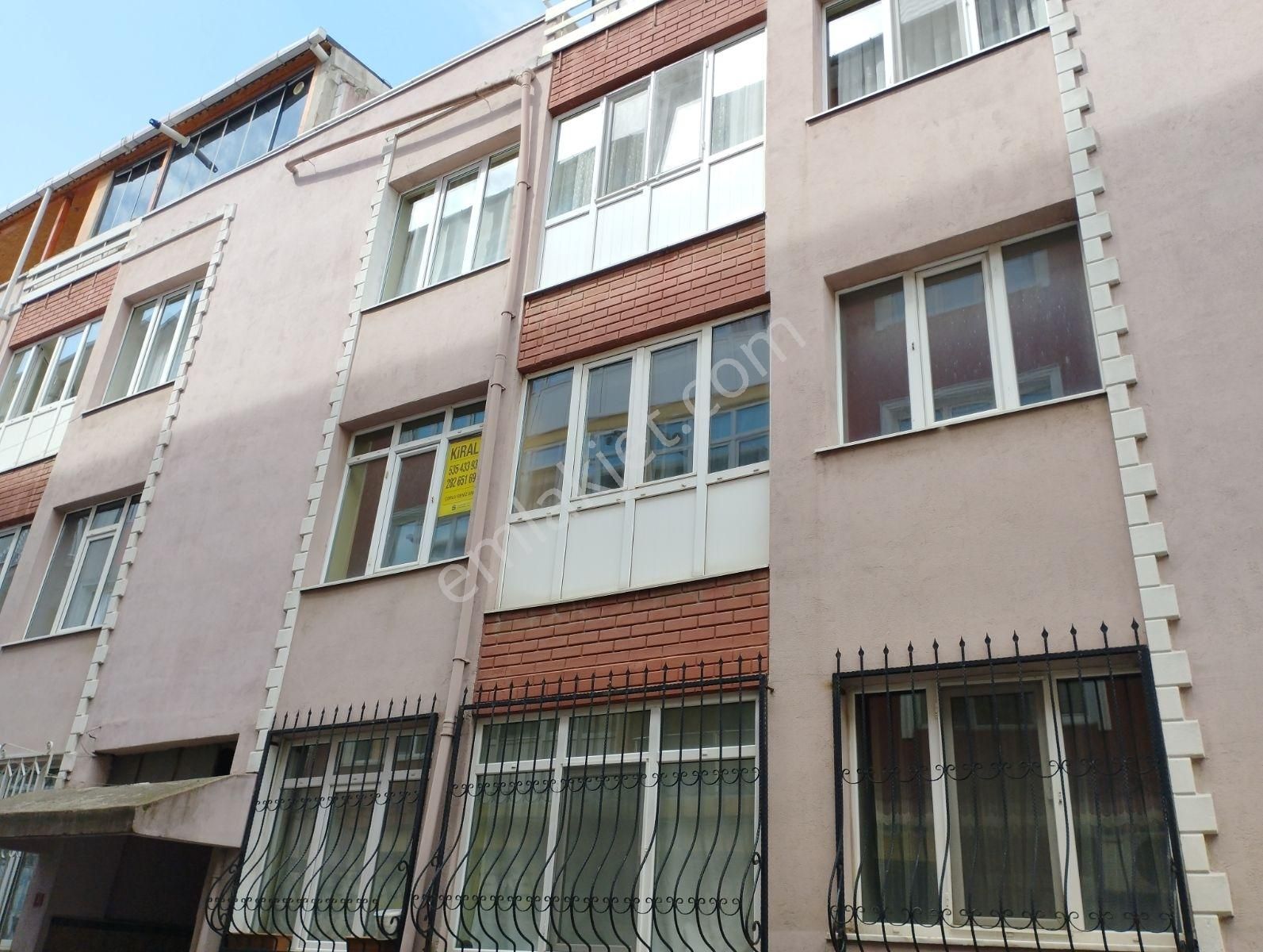 Heykel Meyd Civ. Merkezde 3+1 Kiralık Daire