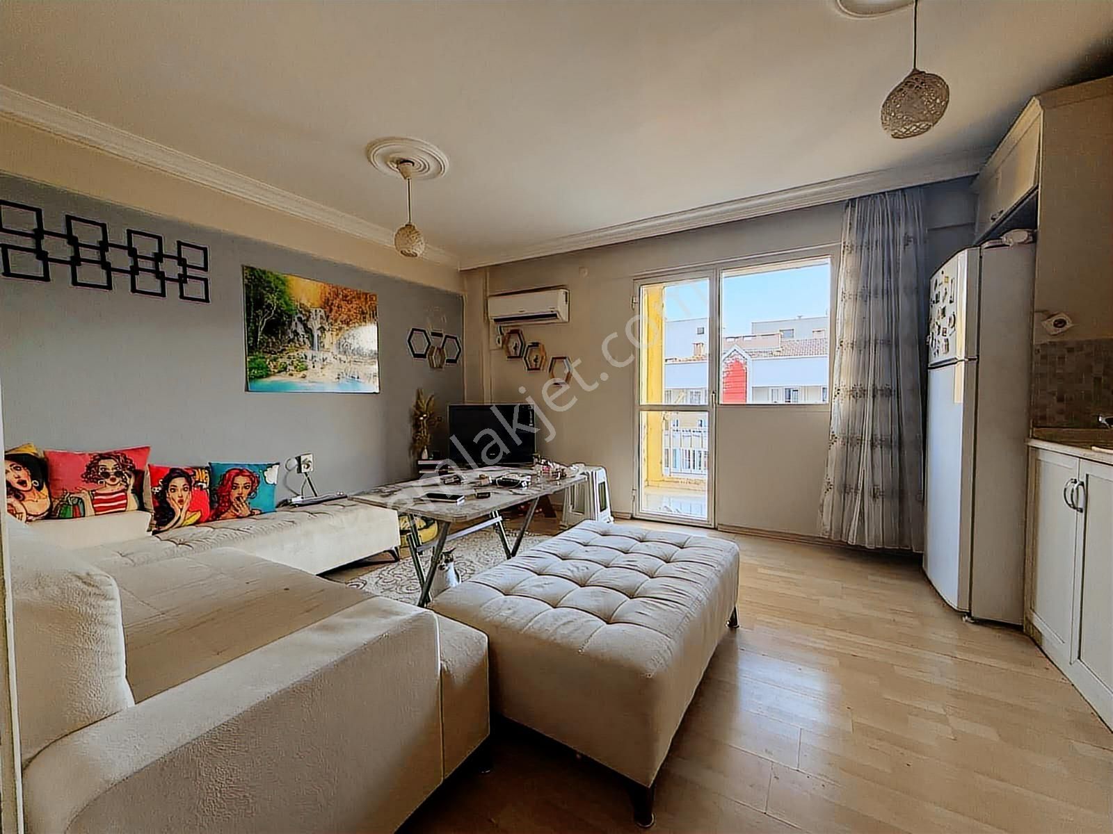 Karşıyaka Nergiz Goncalarda Satılık 2+1 Daire - Görsel 4