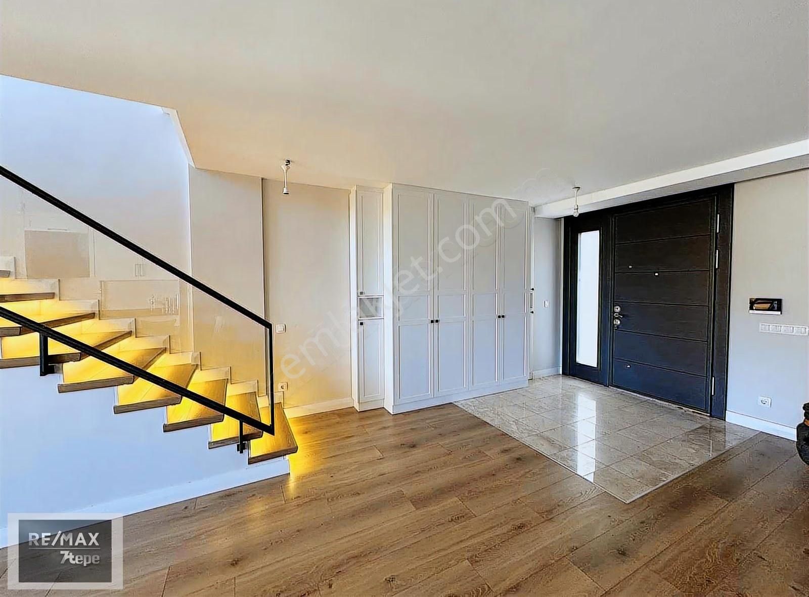 Çengelköyde Tarih Ve Boğaz Manzaralı Tam Müstakil Kiralık Villa - Görsel 23