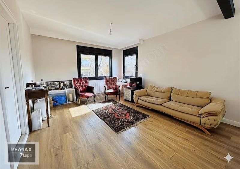 Çengelköyde Tarih Ve Boğaz Manzaralı Tam Müstakil Kiralık Villa - Görsel 3