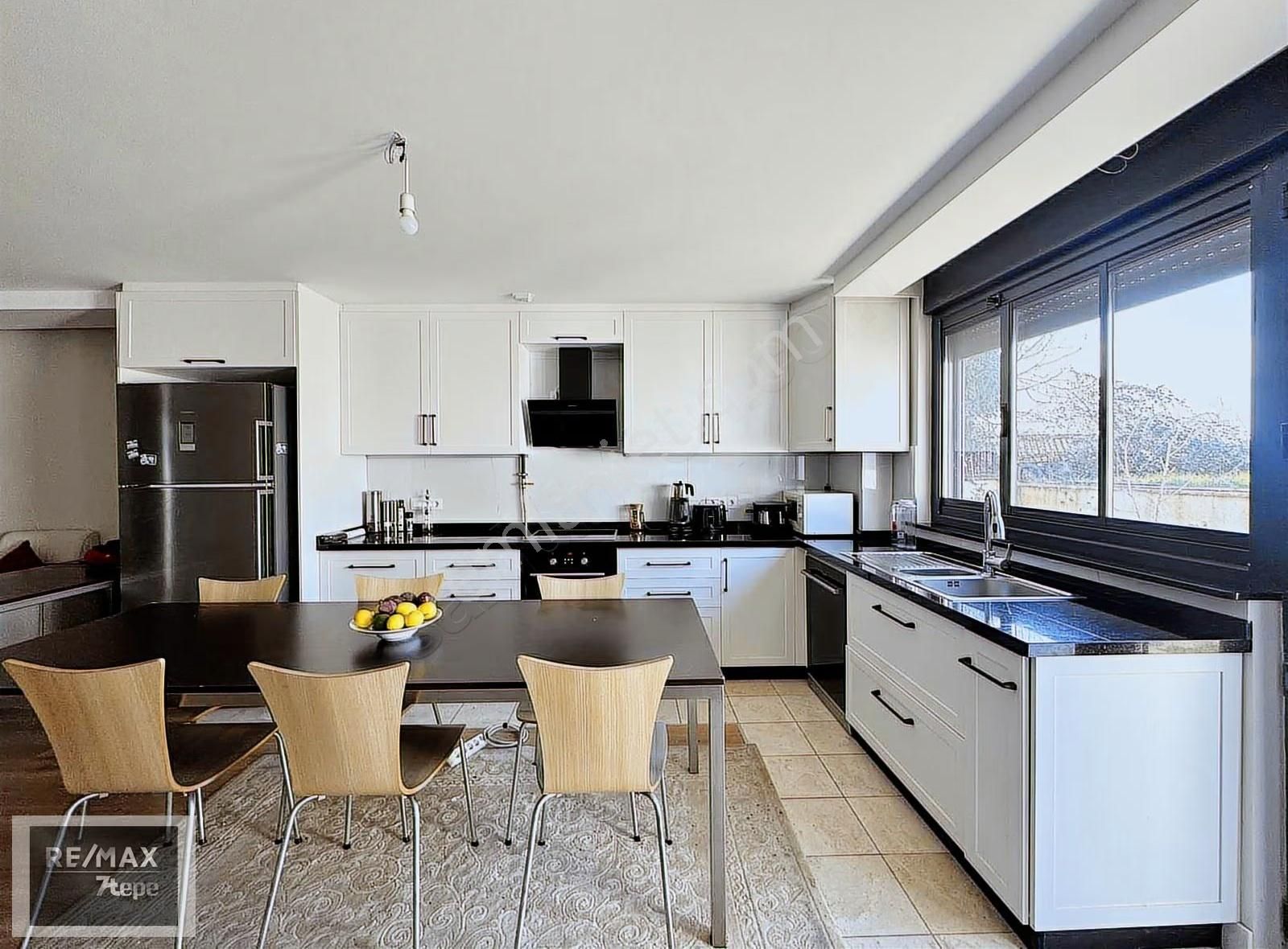 Çengelköyde Tarih Ve Boğaz Manzaralı Tam Müstakil Kiralık Villa - Görsel 7