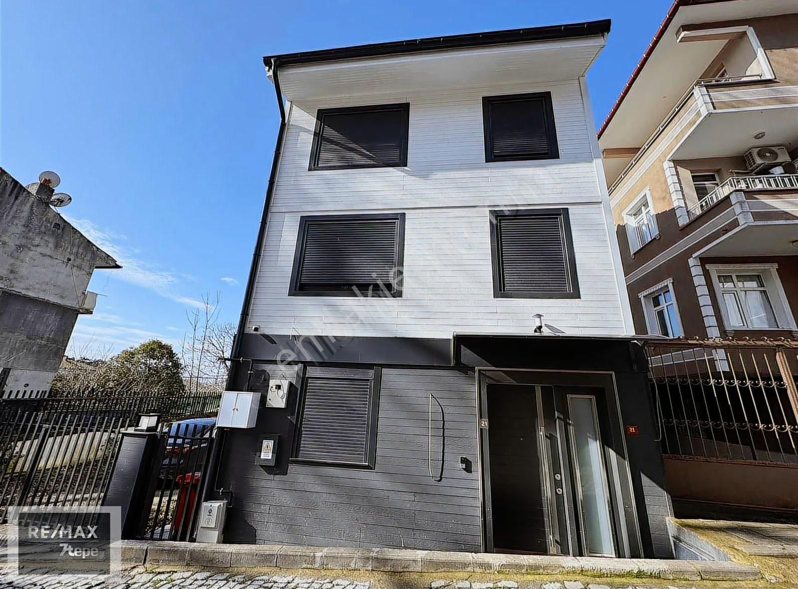 Çengelköyde Tarih Ve Boğaz Manzaralı Tam Müstakil Kiralık Villa