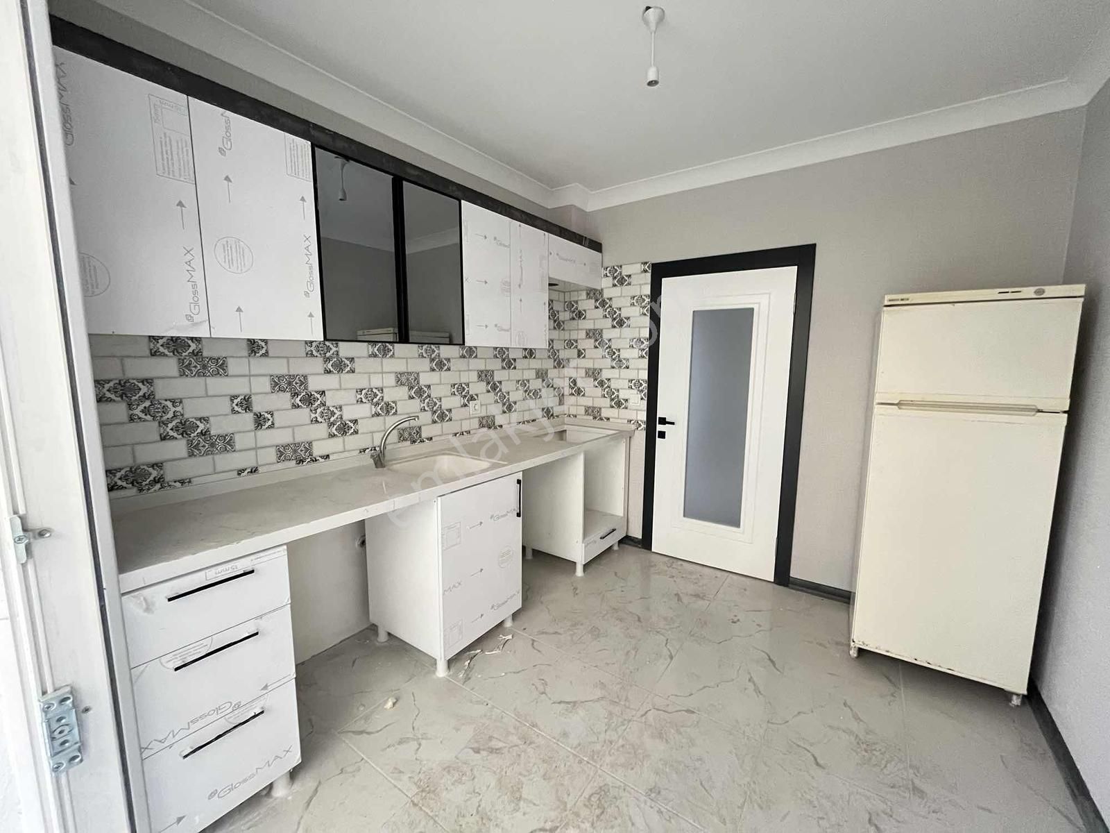 Merkezi Konum Çarşı Yakını 2+1 90m2 K.otoparklı Fırsat Daire !! - Görsel 26